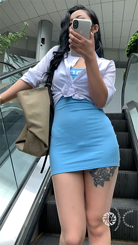 （视频）蓝色包臀裙小姐姐[1.47G/MP4]67