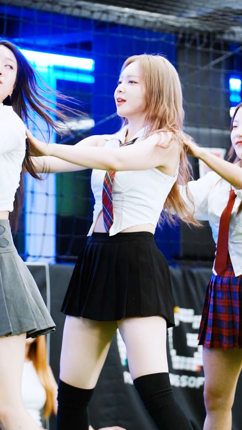 4×4 CREW 韩国女团高清视频 拍摄日期：20251012【12合集 6.41 GB】