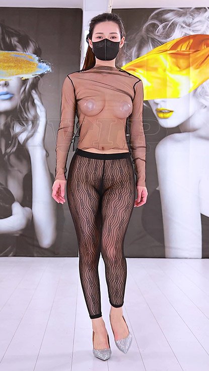 【山庄VIP】小雯 小圈子内部秀 黑纱装 4K【2V/1.9G】