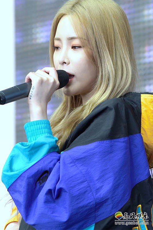 Heize 单拍秀 拍摄日期：190309【16合集 8.28 GB】